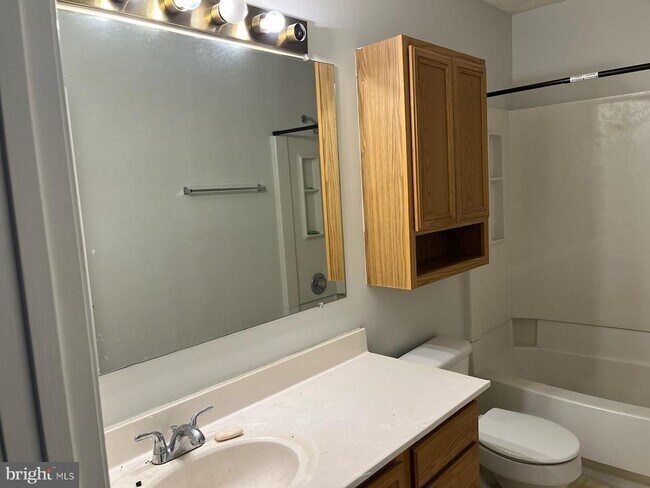 Building Photo - 24 Ora Lee Ct