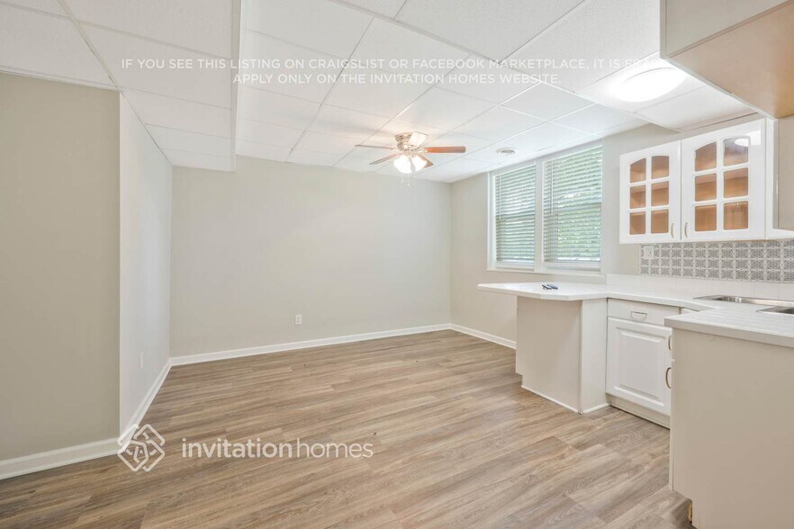 Building Photo - 816 Restover Ct