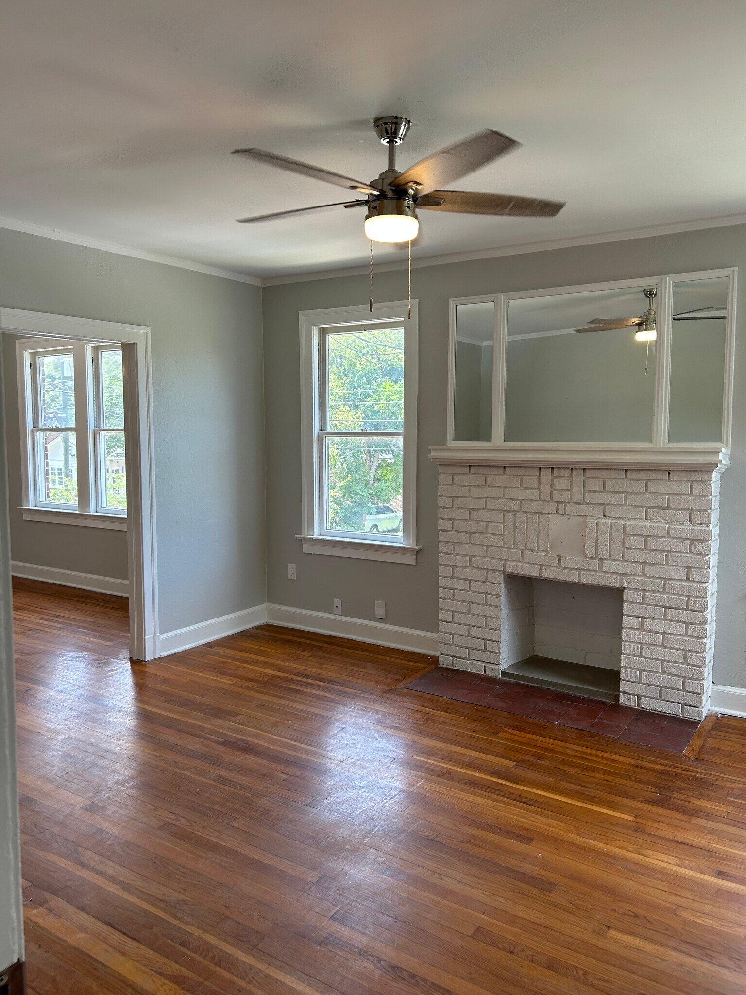 Building Photo - 768 Acosta St