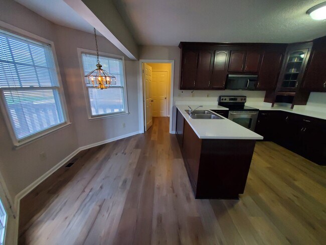Building Photo - 6407 Thistle Ln NW