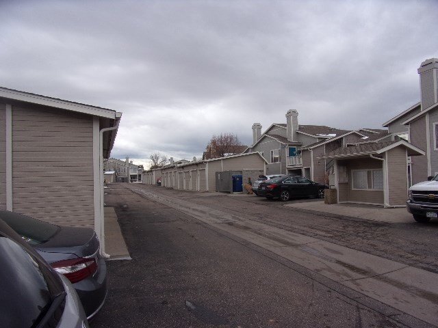 Building Photo - Canyon Ranch Condo in Gated Community.