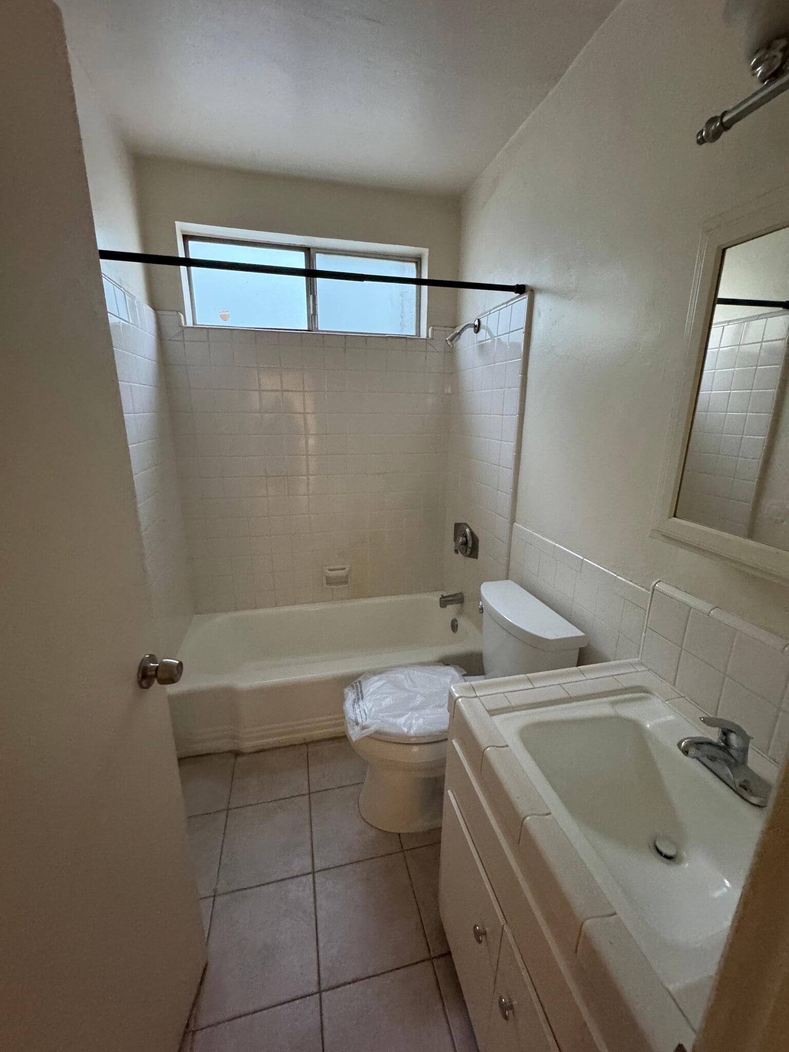 Building Photo - 11974 Walnut Ln