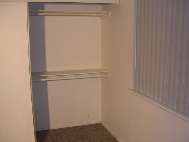 Building Photo - 4310 Caliente St