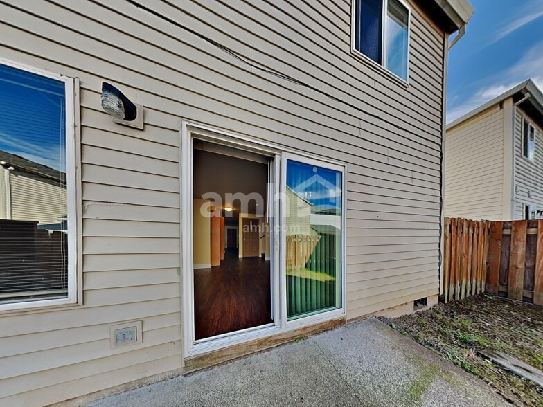 Building Photo - 16959 SW Whitley Way
