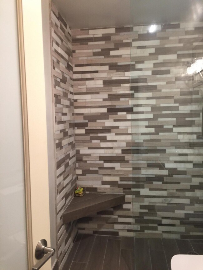 Building Photo - 7770 La Mirada Dr