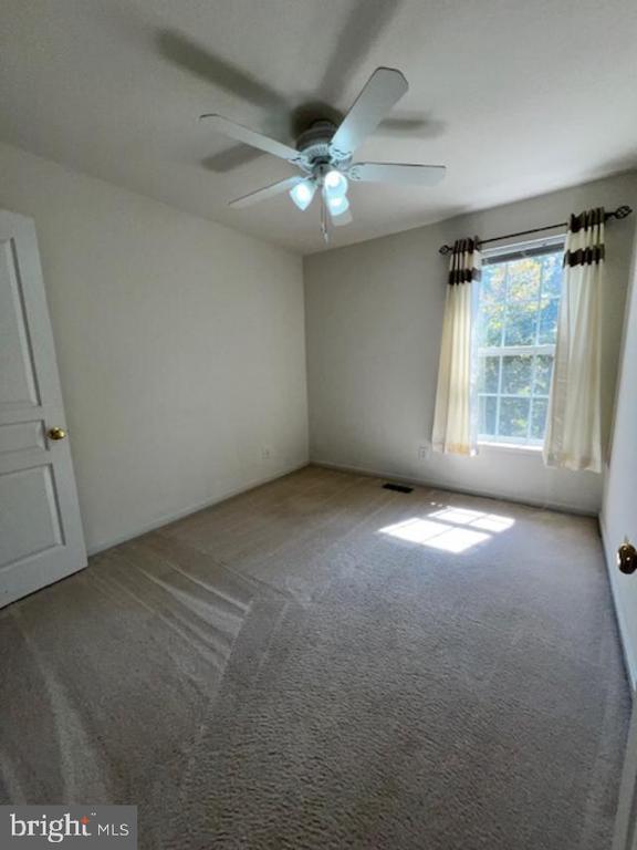 Building Photo - 1914 Cavalier Ln