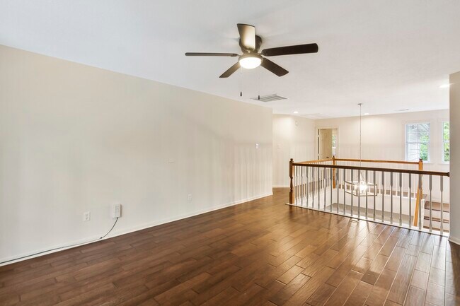 Building Photo - 76 S Piper Trace