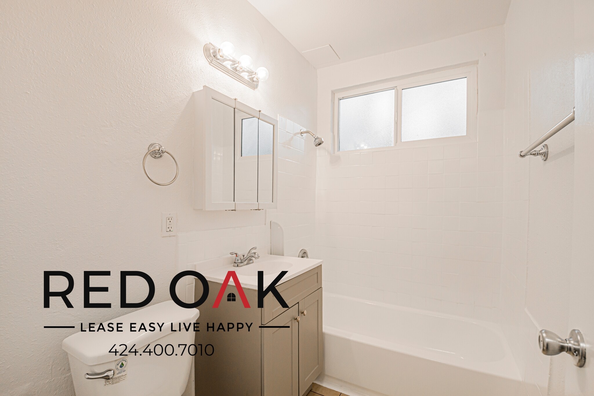 Building Photo - 15901 S Vermont Ave