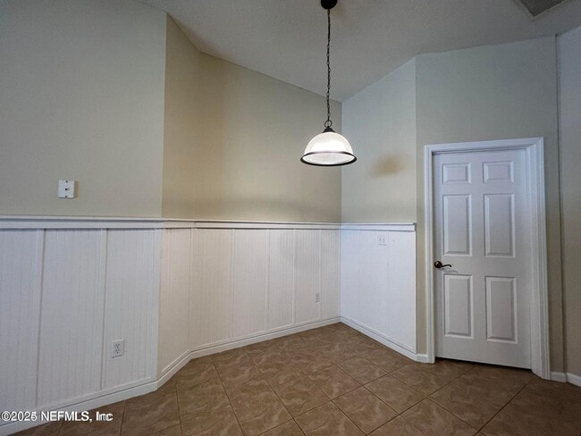 Building Photo - 3466 Laurel Leaf Dr