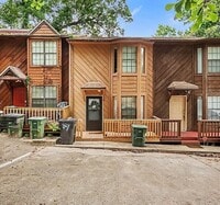 Building Photo - 424 Victory Garden Dr