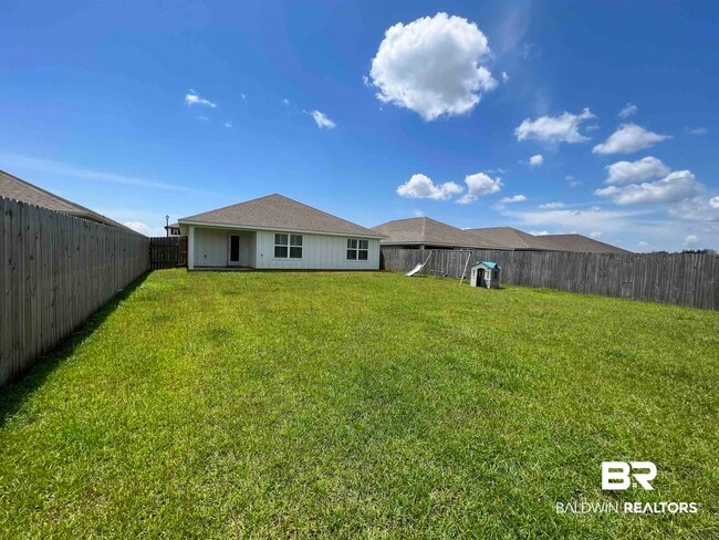 Building Photo - 23904 Songbird Dr