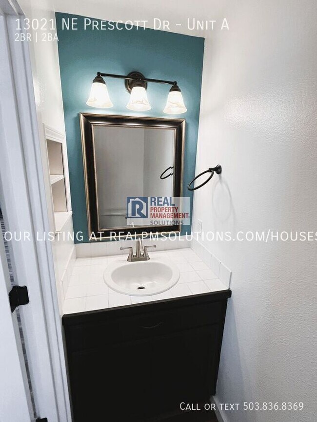 Building Photo - 13021 NE Prescott Dr