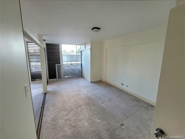 Building Photo - 1630 Makiki St