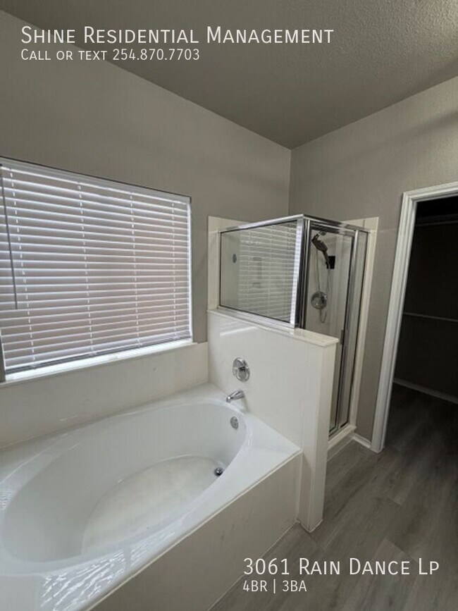 Building Photo - 3061 Rain Dance Loop