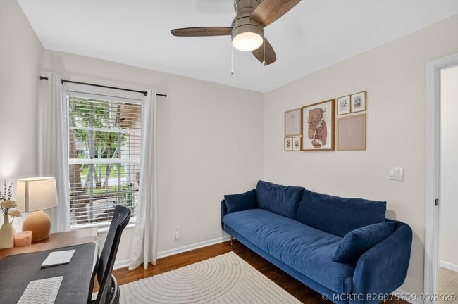 Building Photo - 3387 Commodore Ct