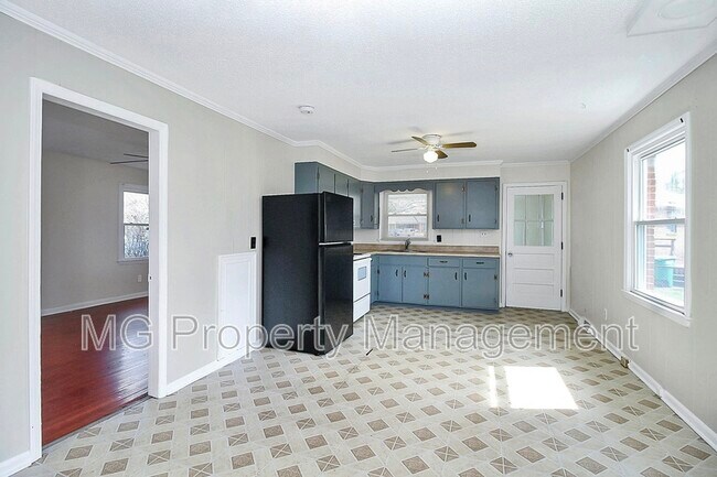 Building Photo - 243 Eden Cir