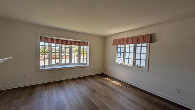 Building Photo - Coming soon