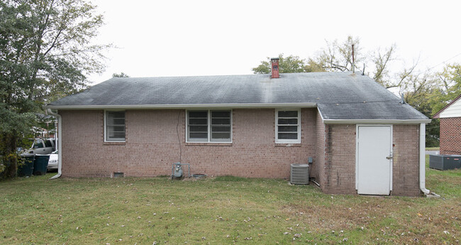 Building Photo - 1122 Fiske St