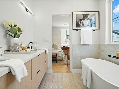 Building Photo - 603 Iris Ave