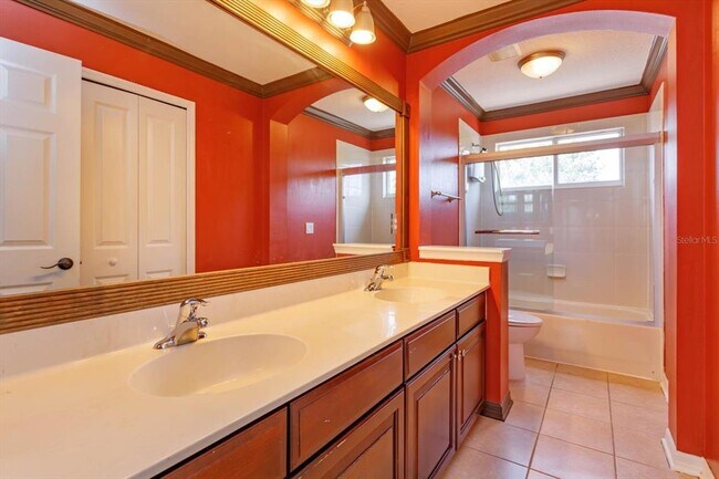Building Photo - 13932 Florigold Dr
