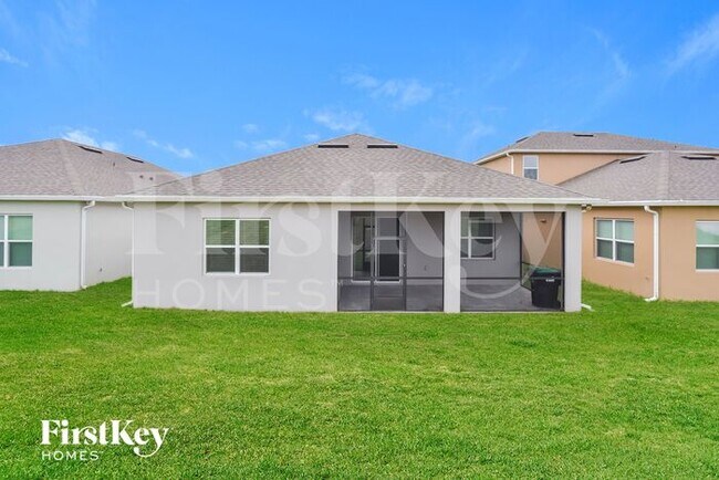 Building Photo - 824 Grand Hilltop Dr