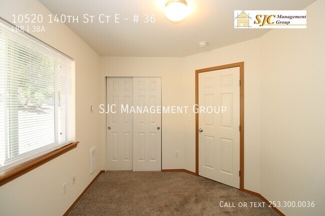 Building Photo - Four bedroom townhouse for rent in South H...