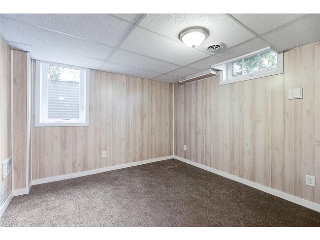 Building Photo - 1588 W Highland Pkwy
