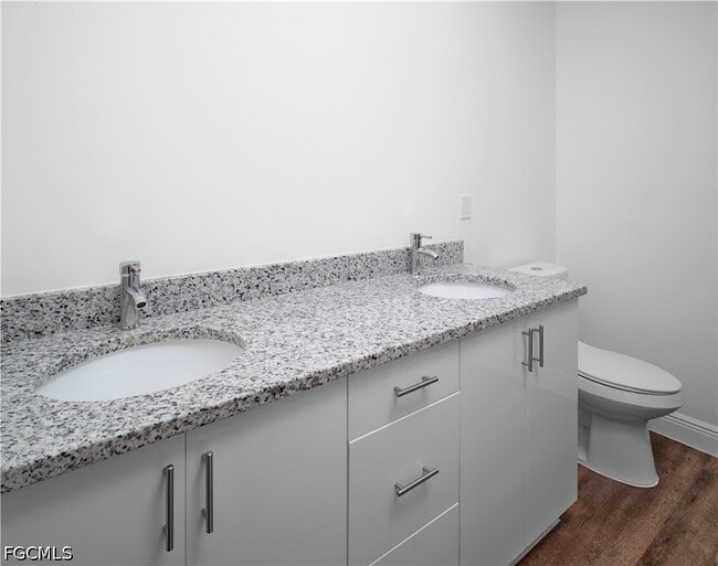 Building Photo - 3027 NE Beechwood Cir