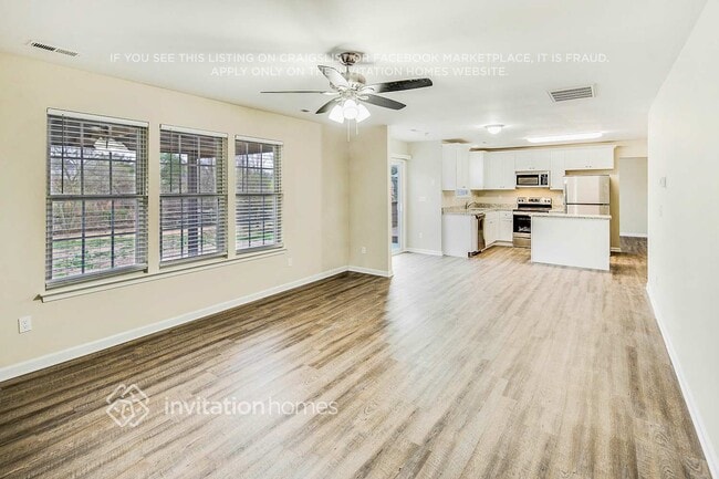 Building Photo - 7029 Honey Tree Ln