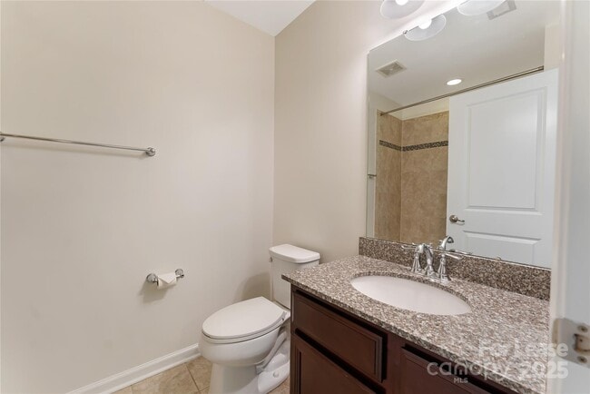 Building Photo - 1818 Fleetwood Dr