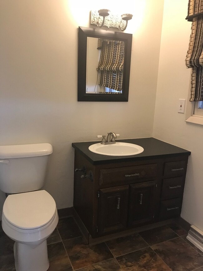 Building Photo - Massive - Remodeled 5 bedroom home!!