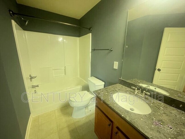 Building Photo - 2457 Sunflower Dr