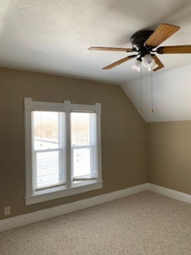 Building Photo - FIVE BR, 2 BA HOUSE in Jesup