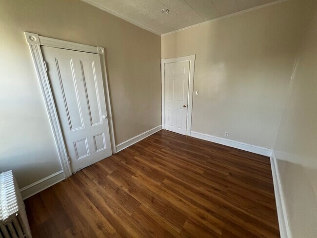 Building Photo - 109 Walker St