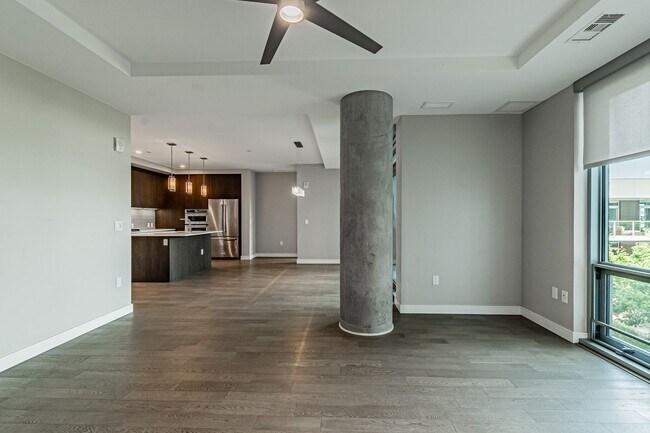Building Photo - LUX 1BD, 1.5BA Lakehouse Condo with Balcony