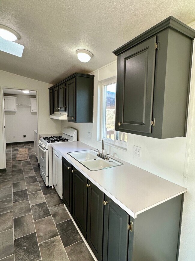Building Photo - 2993 Co Rd XX