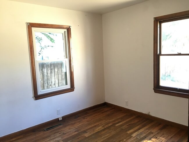 Building Photo - Affordable 3 bd, 2 bath home in the heart ...