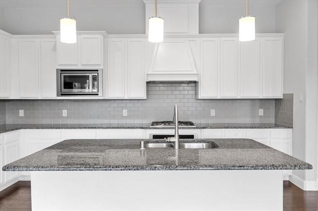 Building Photo - 698 Pendle Forest Dr