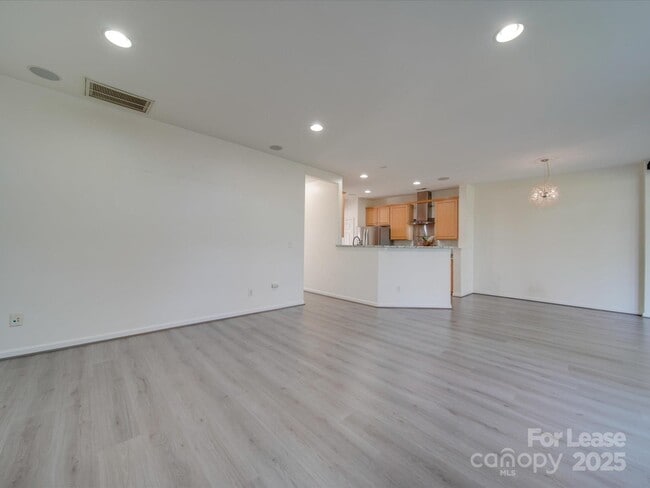 Building Photo - 11628 Eastwind Dr