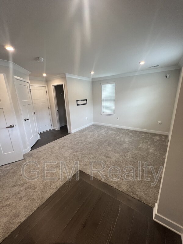 Building Photo - 1101 Rampart Dr