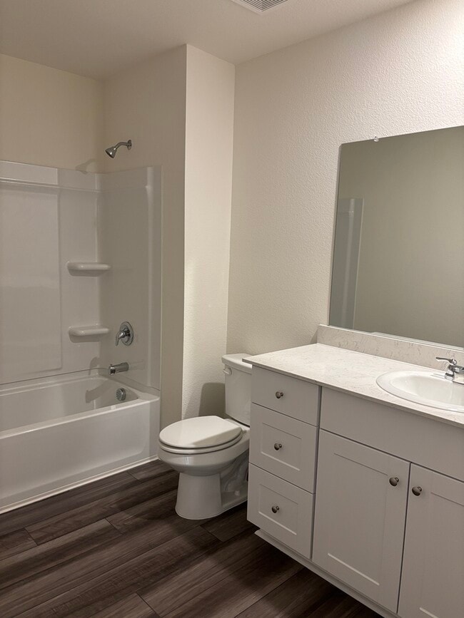 Building Photo - 1876 Purtis Crk Dr