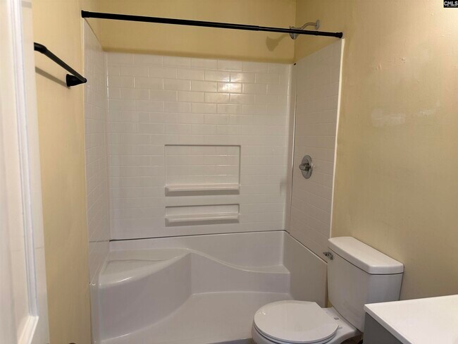 Building Photo - 1707-1707 Stahl St