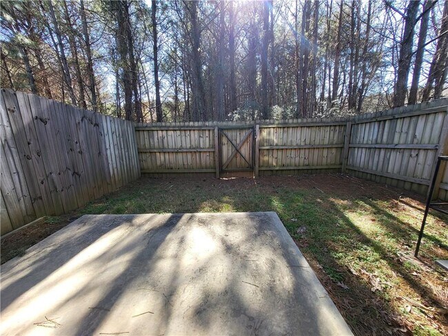 Building Photo - 5163 Madeline Pl