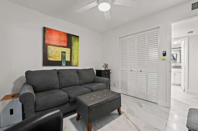Building Photo - 15449 Lakes of Delray Blvd
