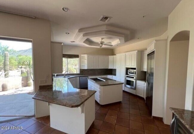 Building Photo - 5829 E Agave Pl