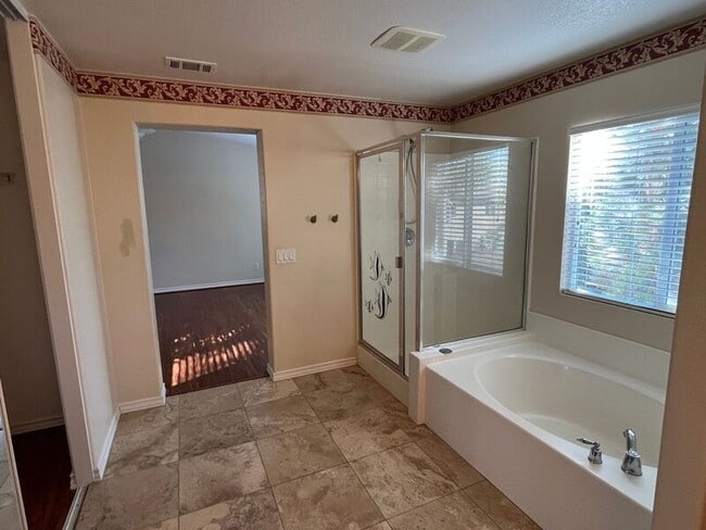 Building Photo - 31807 Empresa Cir