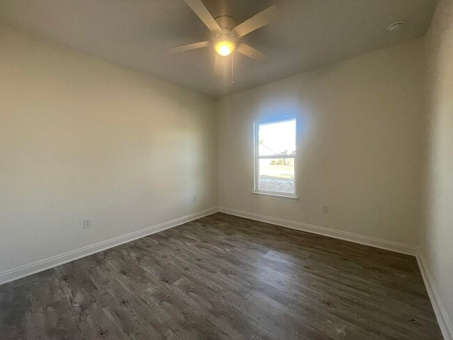 Building Photo - 5448 Jenee Ct