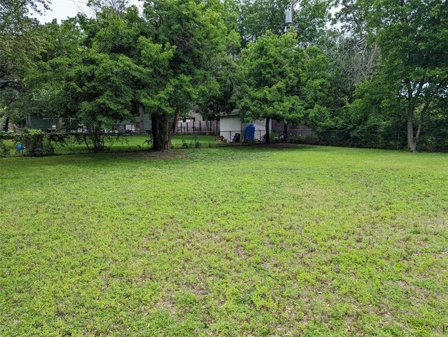Building Photo - 1514 Glencrest Dr
