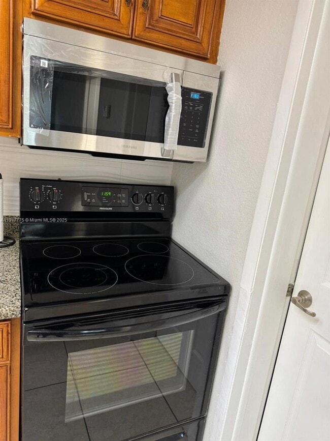 Building Photo - 7210 Southgate Blvd