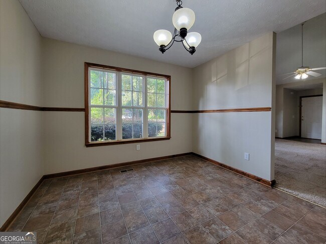 Building Photo - 518 Carl-Cedar Hill Rd